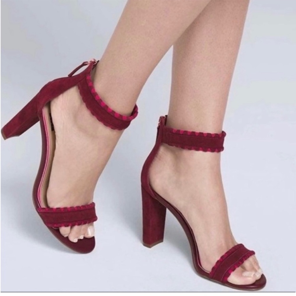 White House Black Market Burgundy wine 9.5 M 3.5" Heeled Sandals